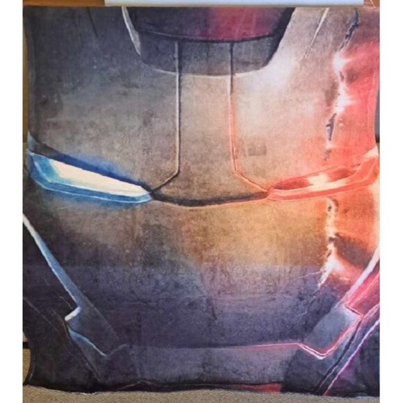New Iron Man Close Up Face Plush Throw Gift Blanket Hero IronMan Marvel Avengers - Picture 1 of 3